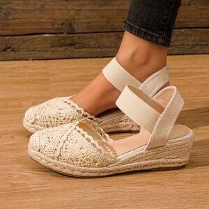 NWOT Chic Cream Espadrille Wedges